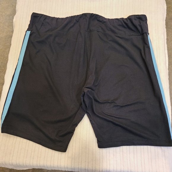 Disneyland Bike Shorts - Picture 5 of 10